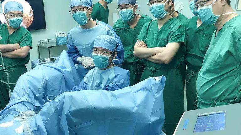 铥激光前列腺剜除术,上海市第一人民医院 荆翌峰教授,瑞柯恩铥激光
