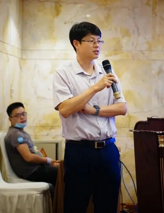 光纤铥激光宁波高峰论坛,铥激光,医用铥激光,钬激光设备供应商,钬激光设备品牌,泌尿外科医疗设备,瑞柯恩