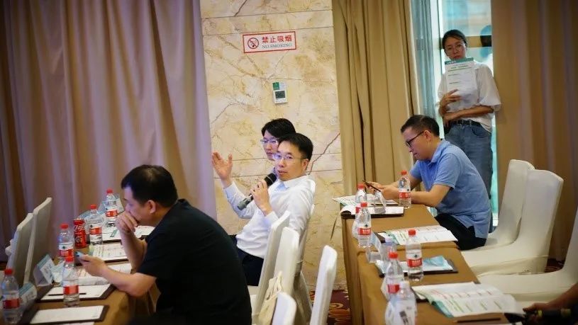 光纤铥激光宁波高峰论坛,铥激光,医用铥激光,钬激光设备供应商,钬激光设备品牌,泌尿外科医疗设备,瑞柯恩