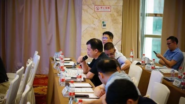 光纤铥激光宁波高峰论坛,铥激光,医用铥激光,钬激光设备供应商,钬激光设备品牌,泌尿外科医疗设备,瑞柯恩