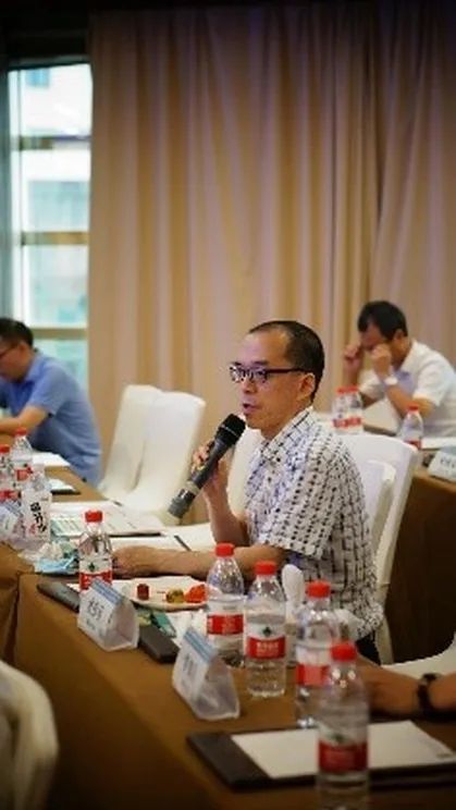 光纤铥激光宁波高峰论坛,铥激光,医用铥激光,钬激光设备供应商,钬激光设备品牌,泌尿外科医疗设备,瑞柯恩