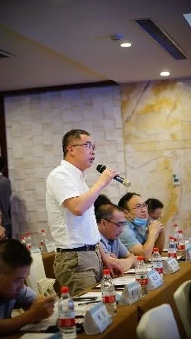 光纤铥激光宁波高峰论坛,铥激光,医用铥激光,钬激光设备供应商,钬激光设备品牌,泌尿外科医疗设备,瑞柯恩
