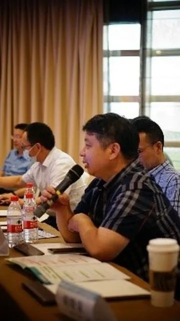 光纤铥激光宁波高峰论坛,铥激光,医用铥激光,钬激光设备供应商,钬激光设备品牌,泌尿外科医疗设备,瑞柯恩