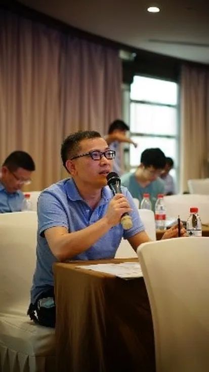 光纤铥激光宁波高峰论坛,铥激光,医用铥激光,钬激光设备供应商,钬激光设备品牌,泌尿外科医疗设备,瑞柯恩
