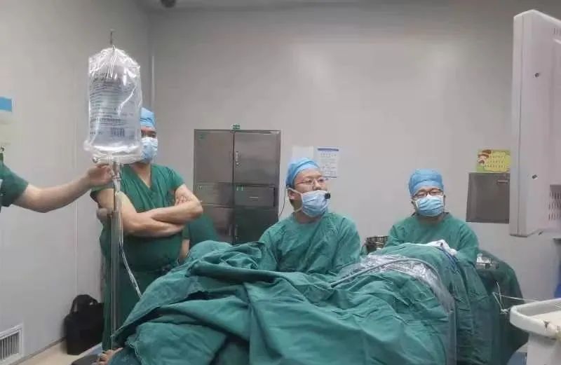 华中科技大学同济医学院附属同济医院 刘征教授 优路激光膀胱肿瘤切除术,瑞柯恩